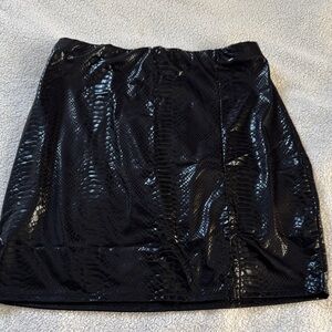Windsor Shiny Snake Skin Black Mini Skirt